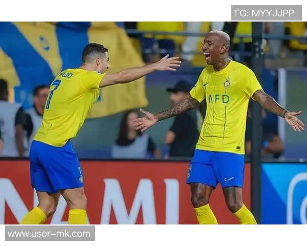 塔利斯卡完美帽子戏法展现转型中锋实力三次抢点三次破门左右脚头球俱佳 塔利斯卡完美帽子戏法展现转型中锋实力三次抢点三次破门左右脚头球俱佳