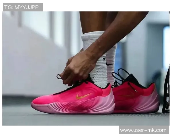 字母哥Freak8新款签名鞋发布与上一代颜值全面对比分析